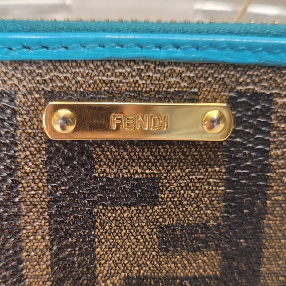 Fendi Zucca Zip Around Wallet EUC - Picture 3 of 13